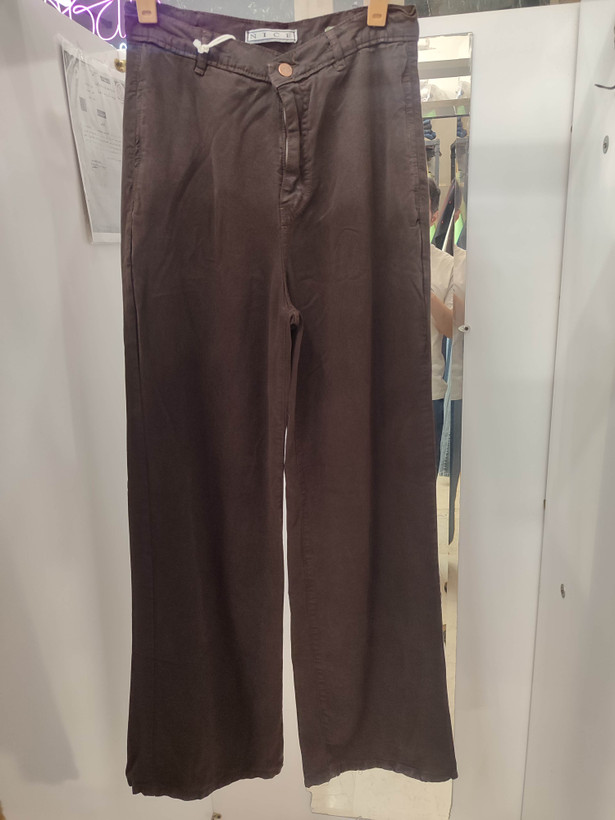 شلوار سیلک نخ ریزشی بگ قهوه ای